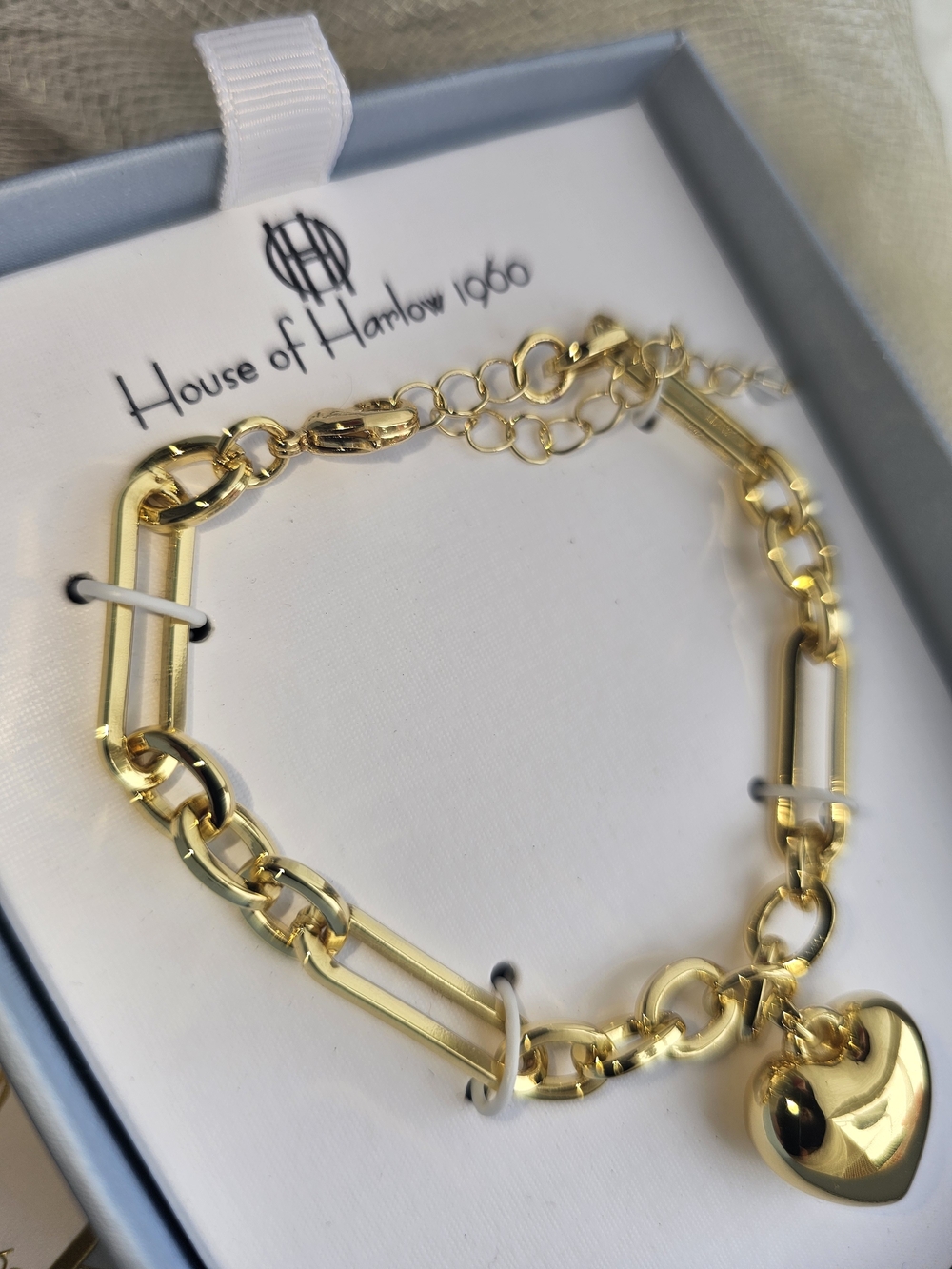 House of Harlow 1960 Gold Heart Pendant Link Bracelet New In Box - Picture 6 of 9